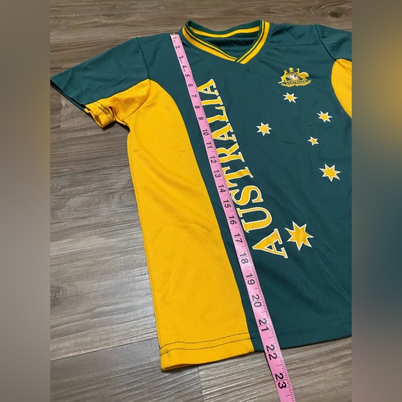 Australia green and yellow soccer jersey - Picture 4 of 5
